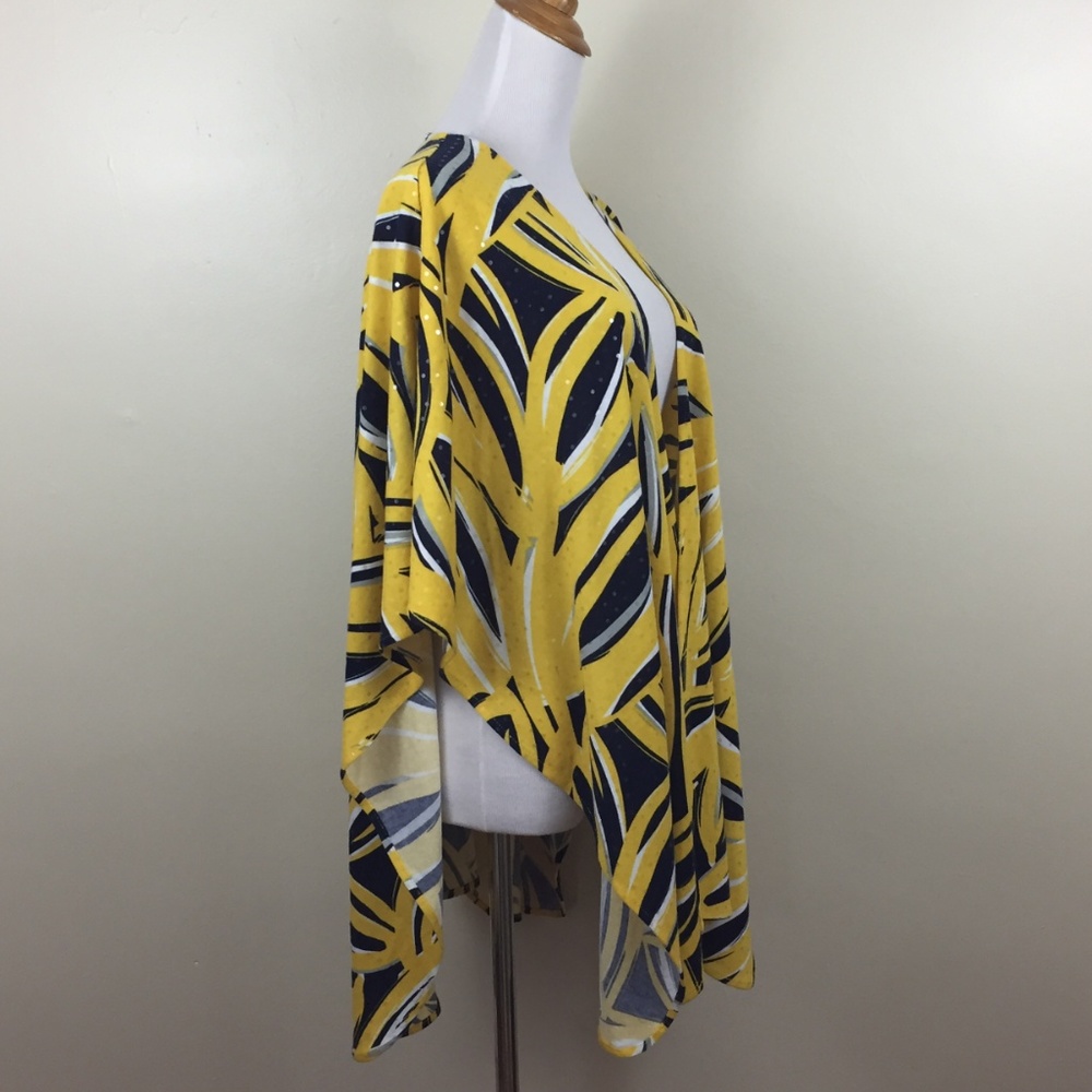 CHICO'S Printed Clear Sequins Open Sides Wrap - Picture 5 of 6